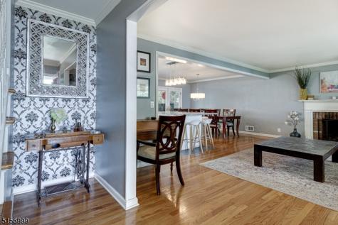35 Fox Run New Providence NJ 07974