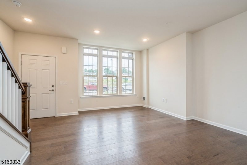 77 Robeson Street Somerville NJ 08876