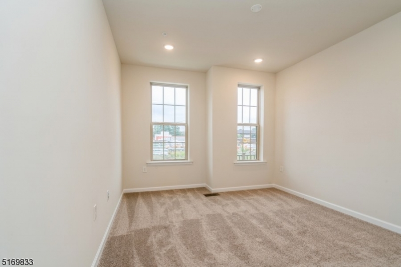 77 Robeson Street Somerville NJ 08876