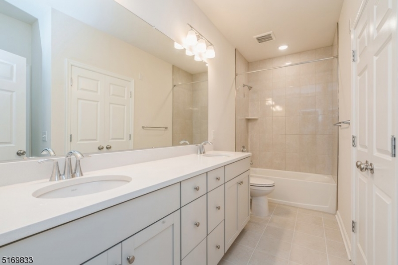 77 Robeson Street Somerville NJ 08876
