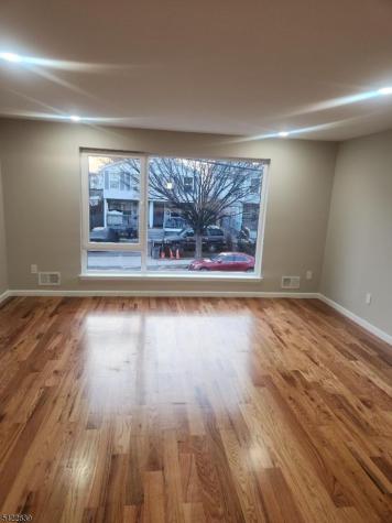 410 S 8th Street Newark NJ 07103