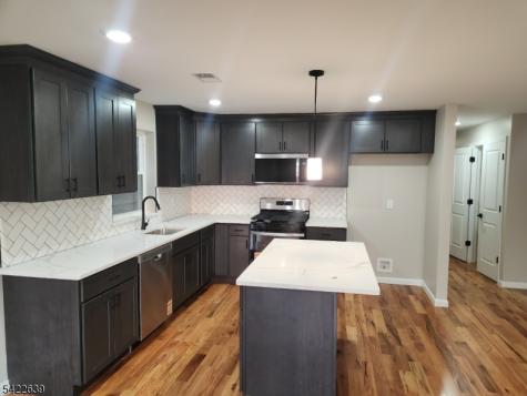 410 S 8th Street Newark NJ 07103