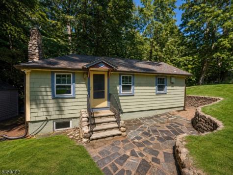 12 Cook Lane Verona NJ 07044