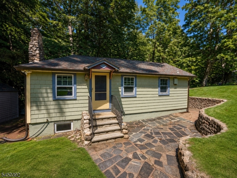 12 Cook Lane Verona NJ 07044