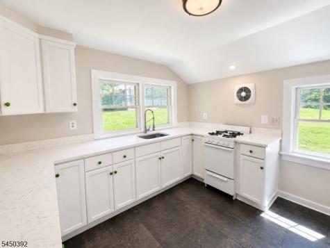 12 Cook Lane Verona NJ 07044