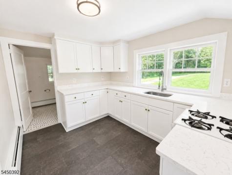12 Cook Lane Verona NJ 07044