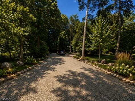12 Cook Lane Verona NJ 07044