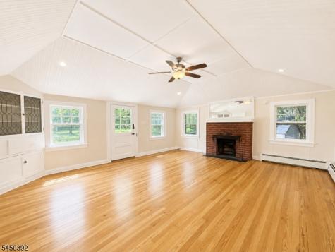 12 Cook Lane Verona NJ 07044