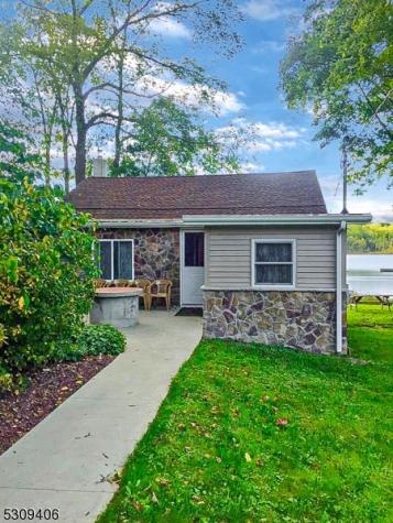 37 Smith Street Hope NJ 07825