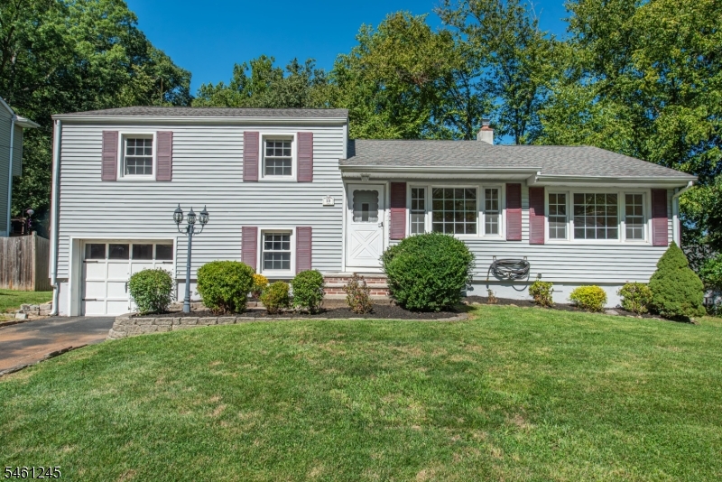 39 Warren Trail Denville NJ 07834