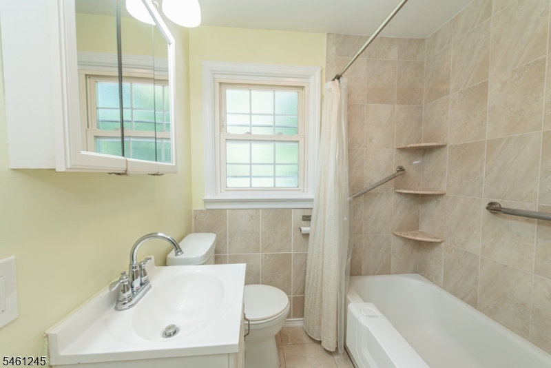39 Warren Trail Denville NJ 07834