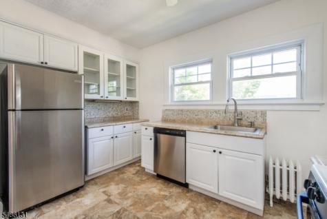 422 Valley Road Montclair NJ 07043