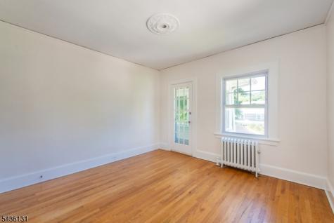 422 Valley Road Montclair NJ 07043