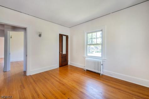 422 Valley Road Montclair NJ 07043