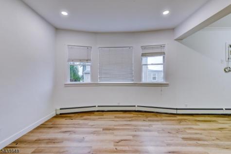 40 Grove Street Elmwood Park NJ 07407