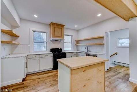 40 Grove Street Elmwood Park NJ 07407