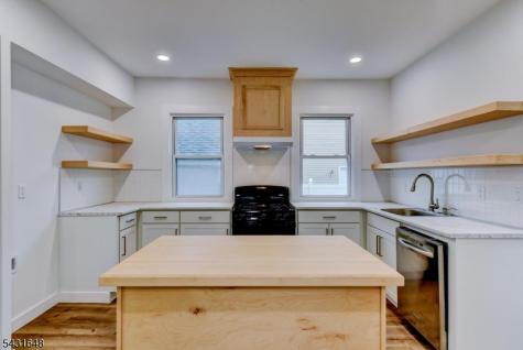 40 Grove Street Elmwood Park NJ 07407