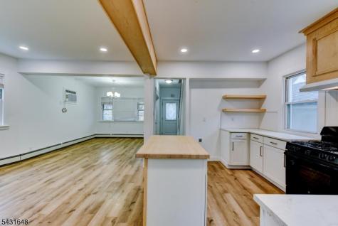 40 Grove Street Elmwood Park NJ 07407