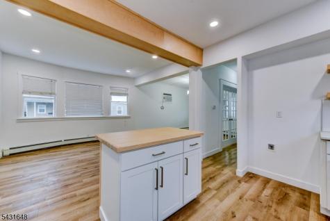 40 Grove Street Elmwood Park NJ 07407