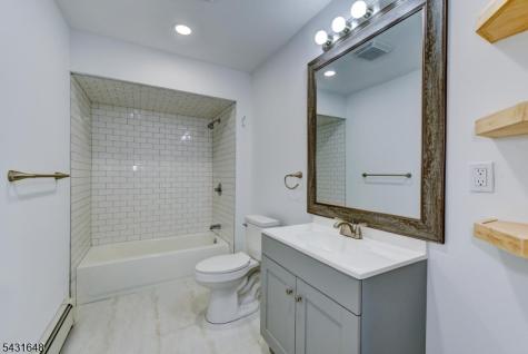 40 Grove Street Elmwood Park NJ 07407