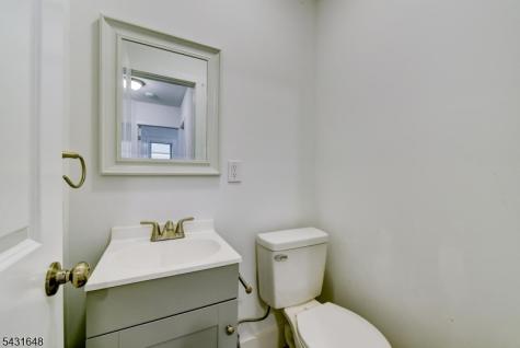 40 Grove Street Elmwood Park NJ 07407