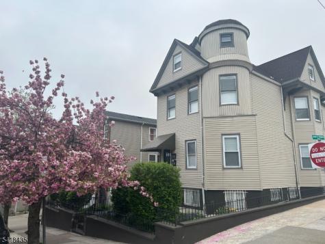 437 Bramhall Avenue Jersey City NJ 07304