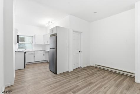 5 Elm Street Newark NJ 07102