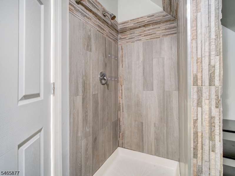 123 Delmar Place Irvington NJ 07111