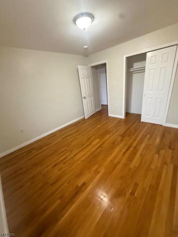 335 Broadway (Private Road) Elizabeth NJ 07206