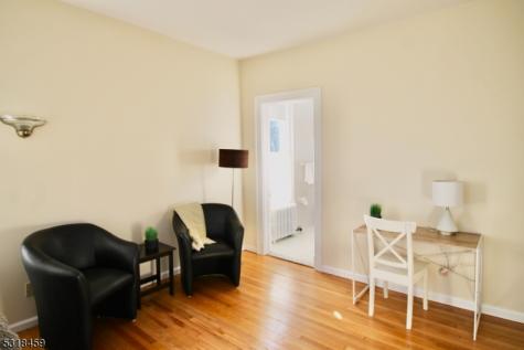 39 N Mountain Avenue Montclair NJ 07042