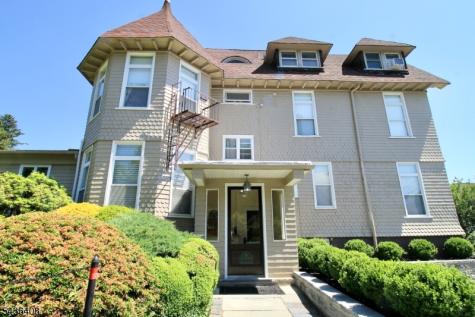 39 N Mountain Avenue Montclair NJ 07042