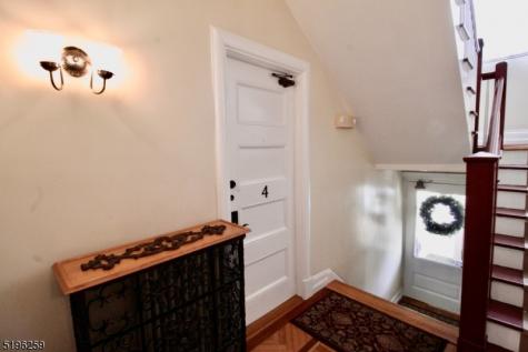 39 N Mountain Avenue Montclair NJ 07042
