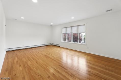 15 W Bradford Avenue Cedar Grove NJ 07009