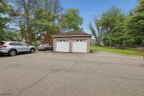 15 W Bradford Avenue Cedar Grove NJ 07009