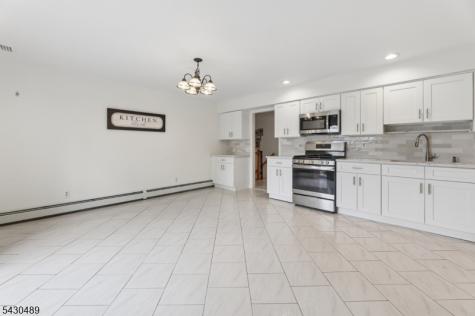 15 W Bradford Avenue Cedar Grove NJ 07009