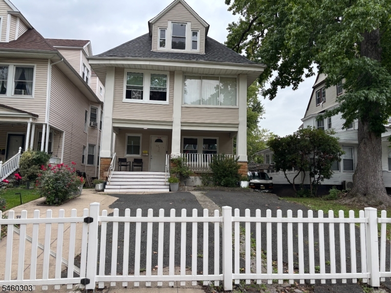 54 Chestnut Street East Orange NJ 07018
