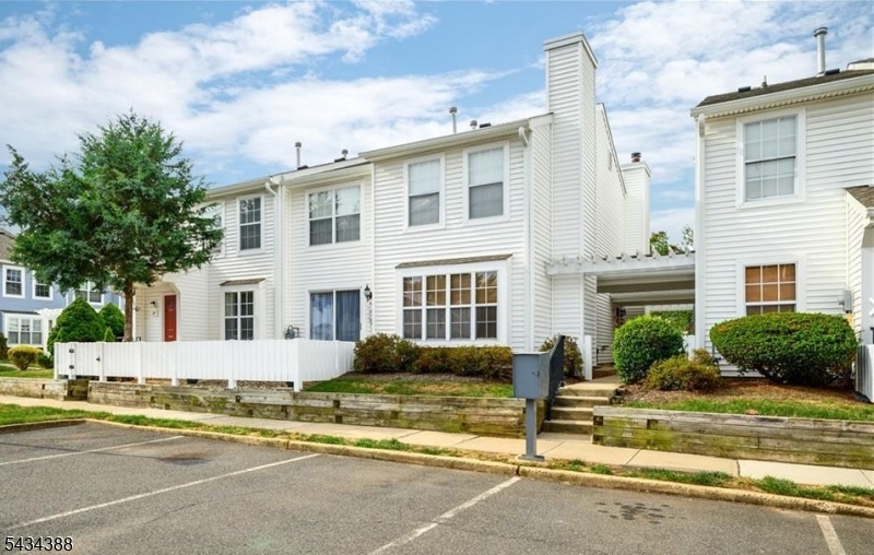 90 Almond Drive Franklin NJ 08873