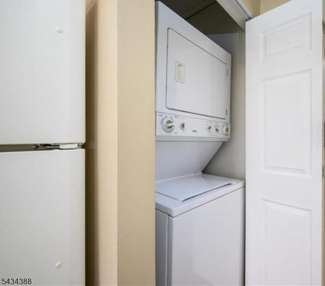 90 Almond Drive Franklin NJ 08873