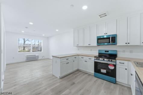95 Shepherds Lane Totowa NJ 07512