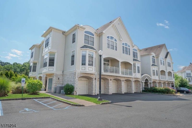 202 Edmonton Court Livingston NJ 07039