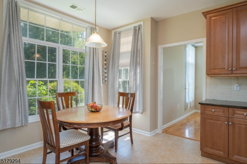 202 Edmonton Court Livingston NJ 07039