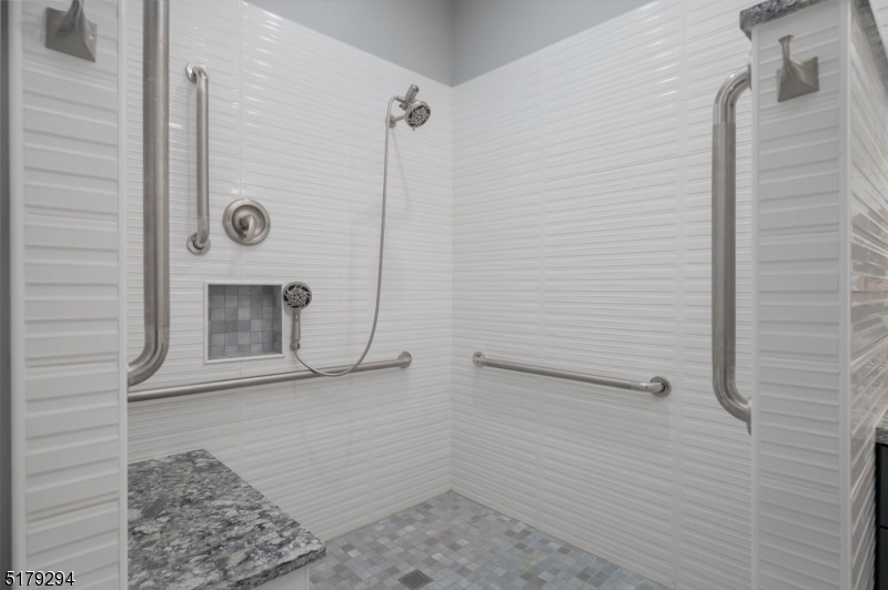 202 Edmonton Court Livingston NJ 07039