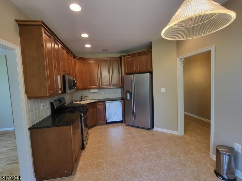 202 Edmonton Court Livingston NJ 07039