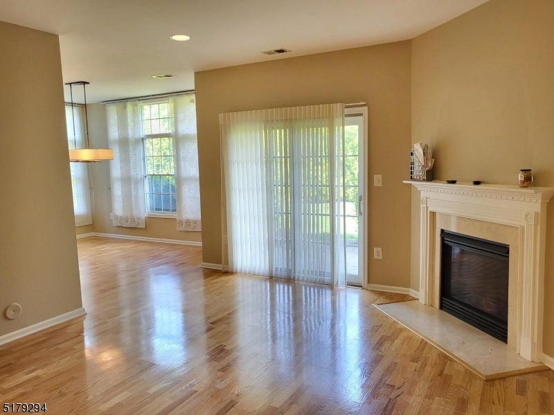 202 Edmonton Court Livingston NJ 07039