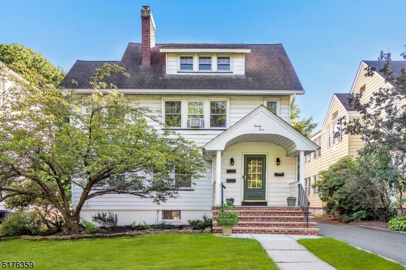 23 Oxford Street Montclair NJ 07042