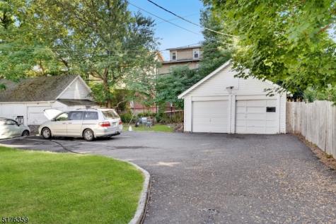 23 Oxford Street Montclair NJ 07042