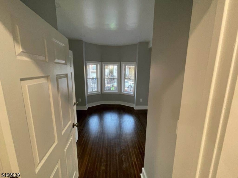 300 N 5th Street Newark NJ 07107
