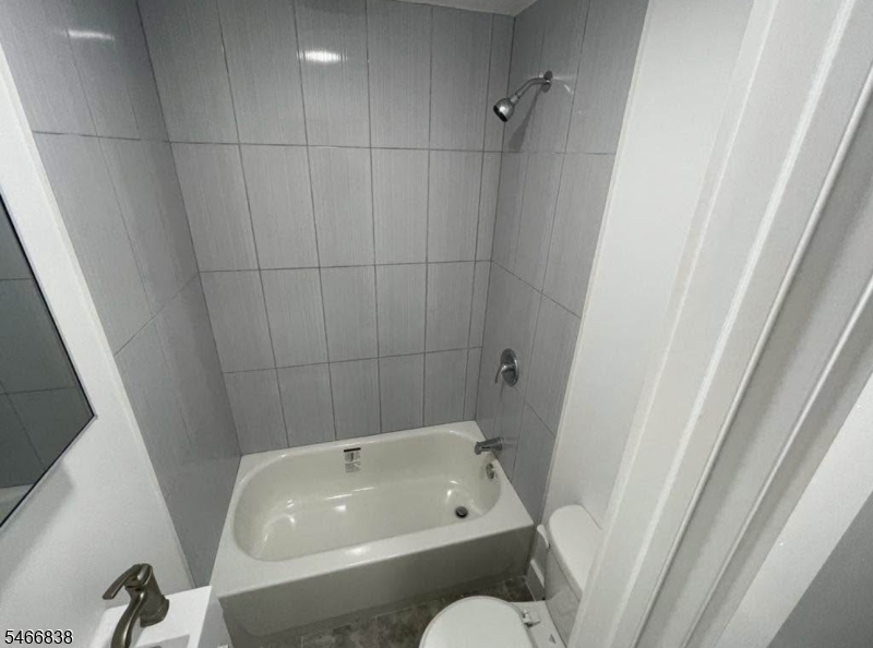 300 N 5th Street Newark NJ 07107