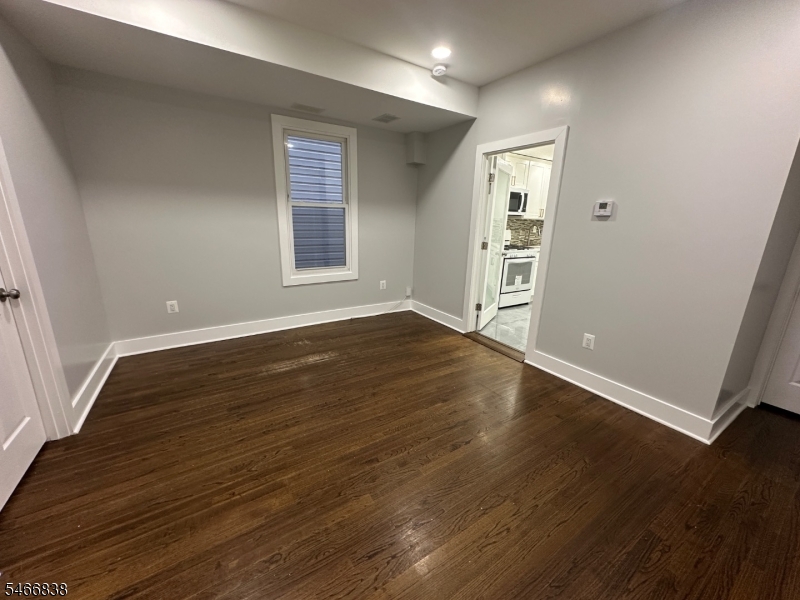 300 N 5th Street Newark NJ 07107