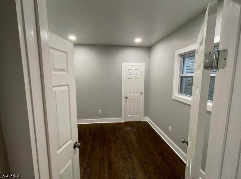300 N 5th Street Newark NJ 07107